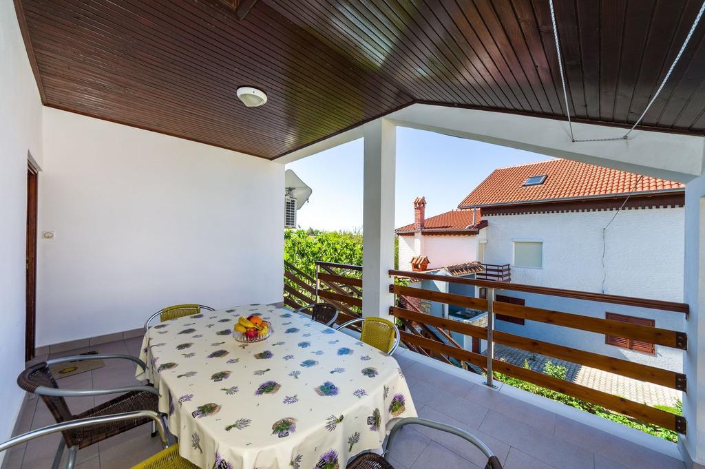 Apartment Sime Nin Esterno foto